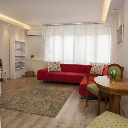 Ilona 2 Bedrooms Apartment In The Center Budapest Exterior photo