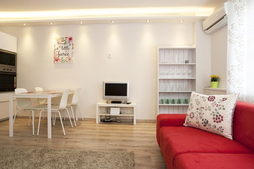 Ilona 2 Bedrooms Apartment In The Center Budapest Exterior photo