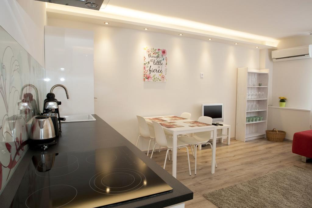 Ilona 2 Bedrooms Apartment In The Center Budapest Exterior photo
